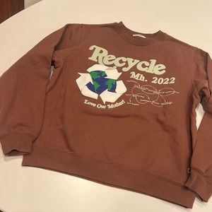 Madhappy limited edition earth day recycle me sweatshirt NWOT size Small